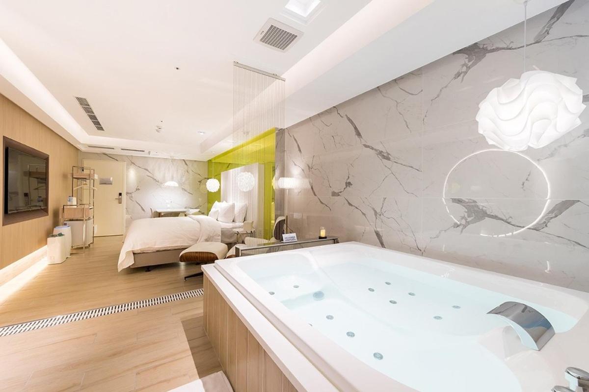 Uya Motel Xinwu Eksteriør bilde