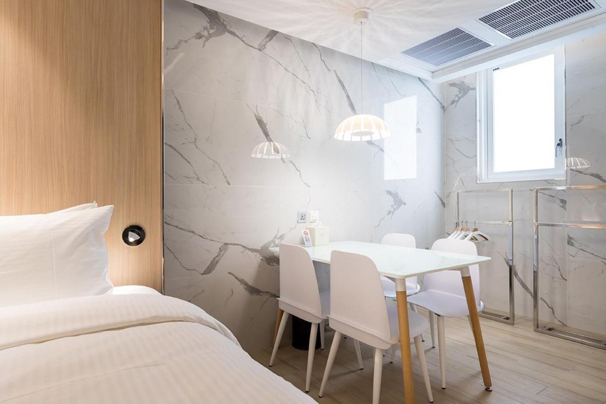 Uya Motel Xinwu Eksteriør bilde